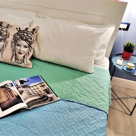 Holiday home Caronda Street *